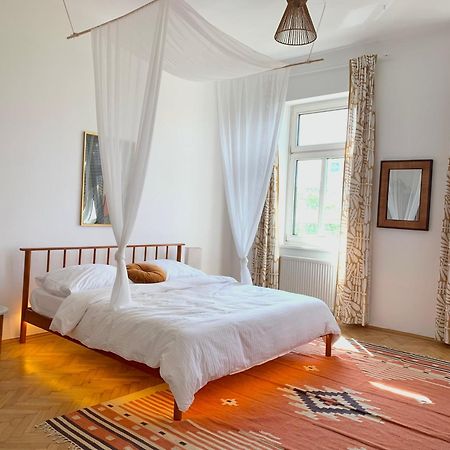 Bamboo City Apartment : A Cozy Family Haven In Vienna'S 9Th District Esterno foto